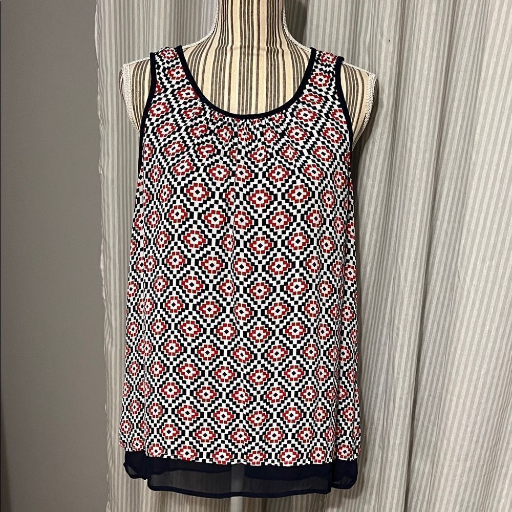 Danielrainn Geometric Patterned Sleeveless Top